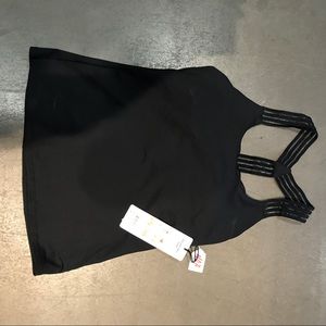 ALO YOGA ESCAPE TANK NWT